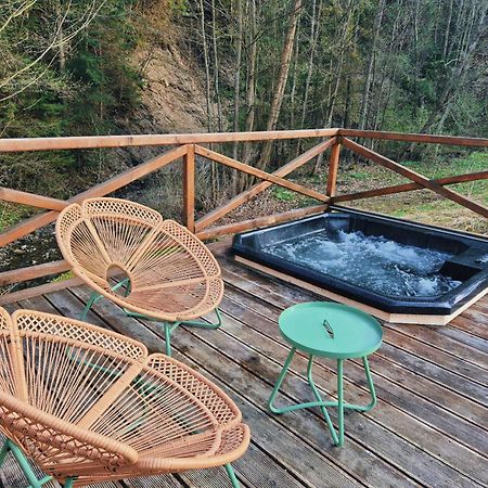 U Parow Sauna & Jacuzzi ビャウカ エクステリア 写真