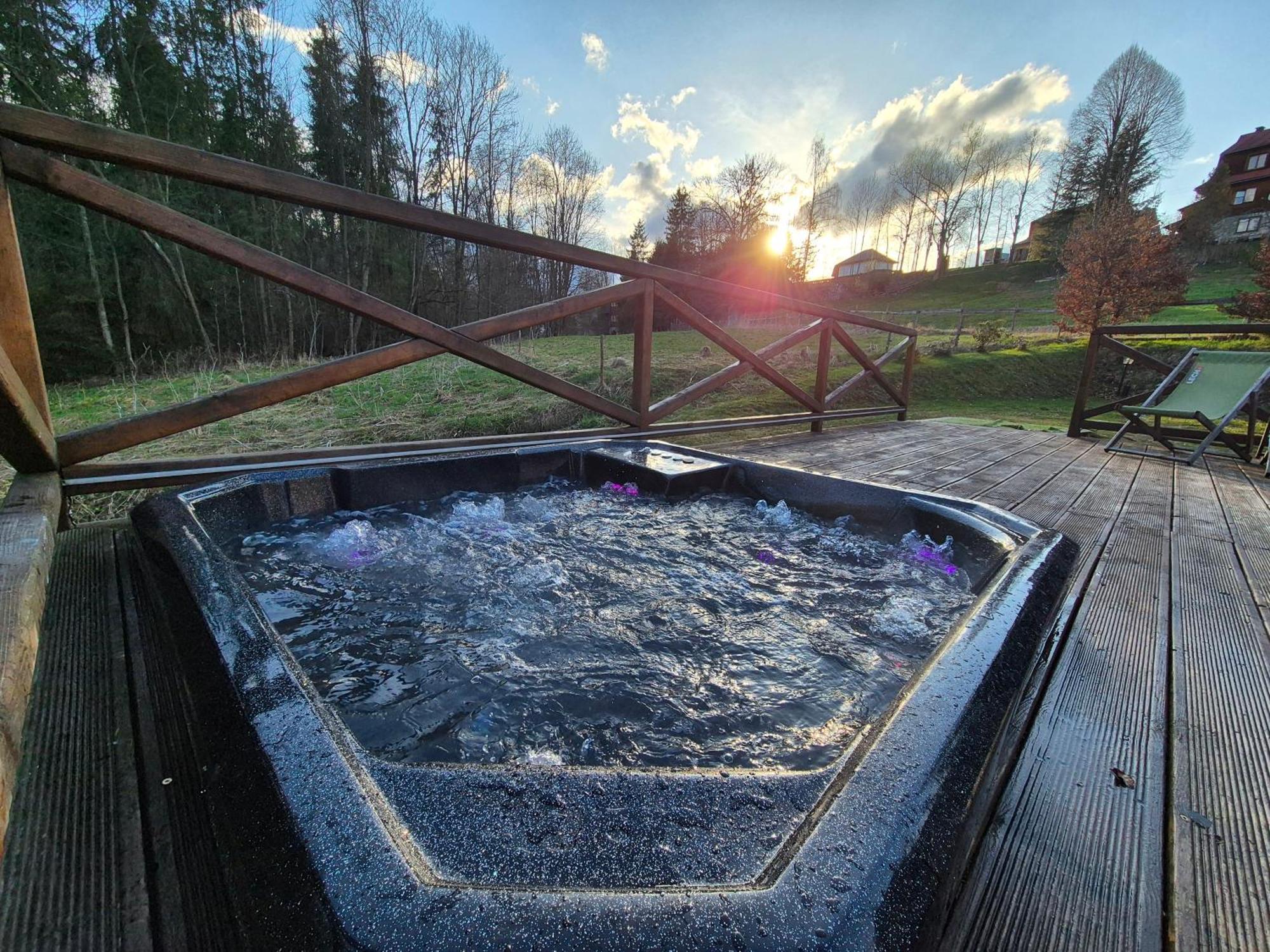 U Parow Sauna & Jacuzzi ビャウカ エクステリア 写真