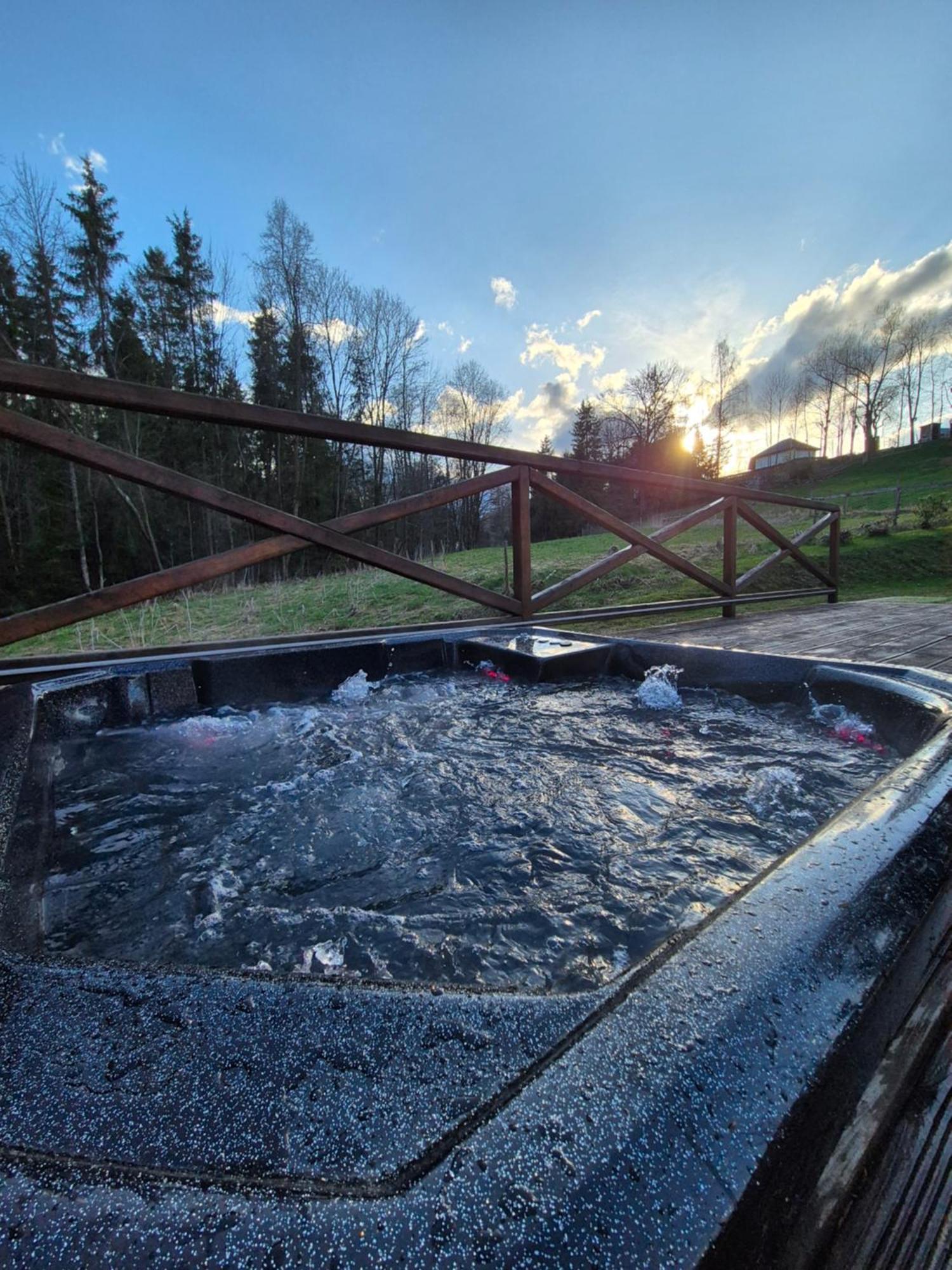 U Parow Sauna & Jacuzzi ビャウカ エクステリア 写真