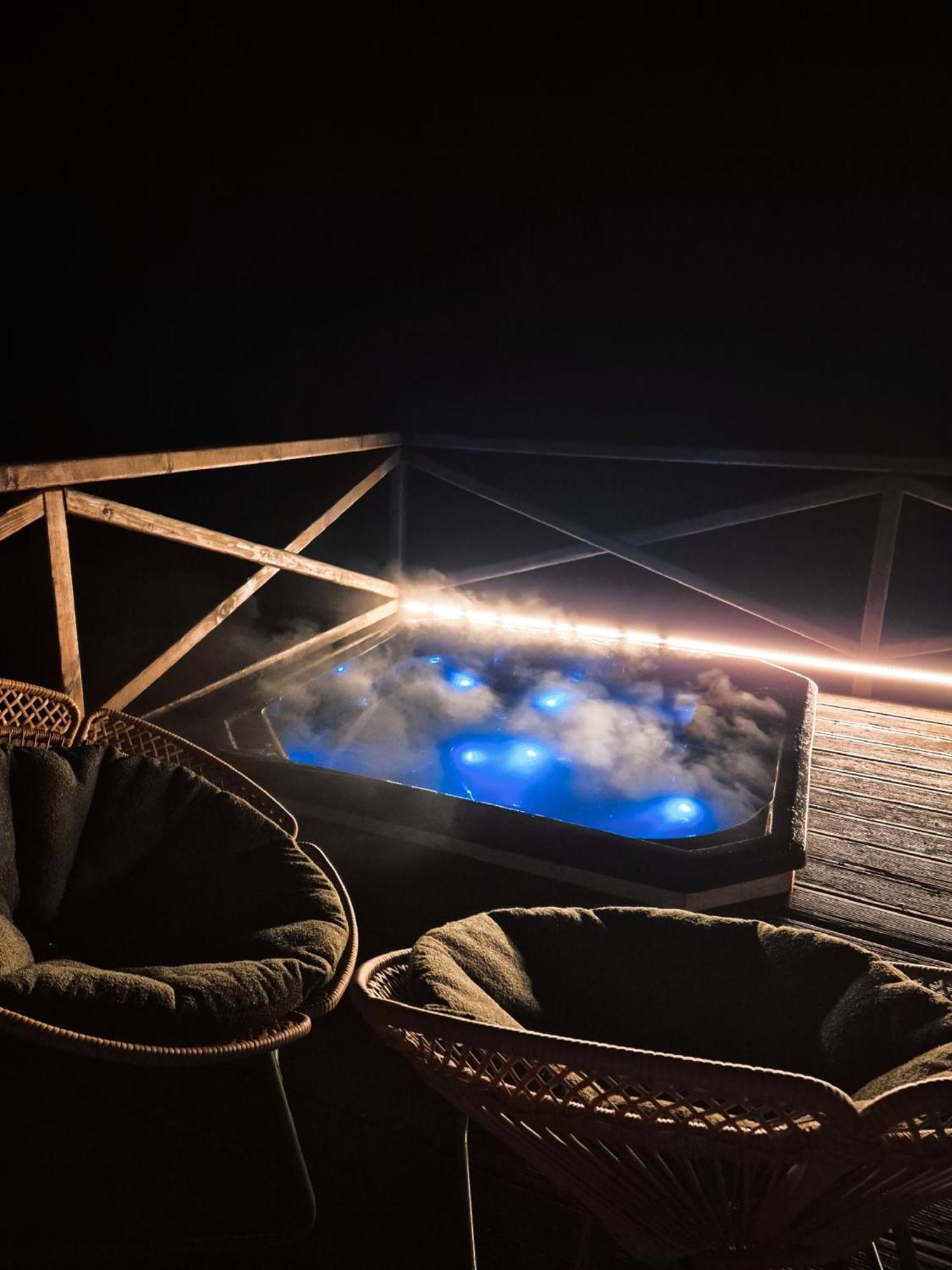 U Parow Sauna & Jacuzzi ビャウカ エクステリア 写真